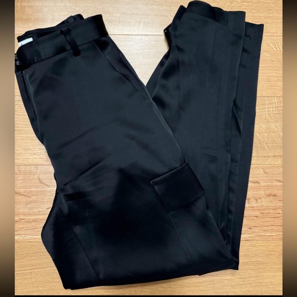 Aritzia Babaton Refined Satin Cargo Pant Size 0 - Picture 2 of 4